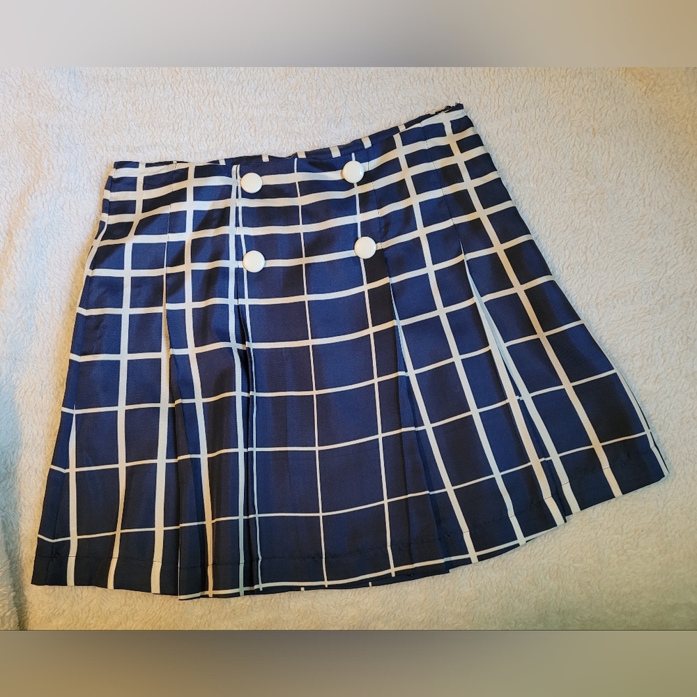 Size 8 - Joe Fresh navy and white, 100% silk skirt - NWOT